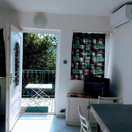 شقة Fesztival Nyaralohaz *