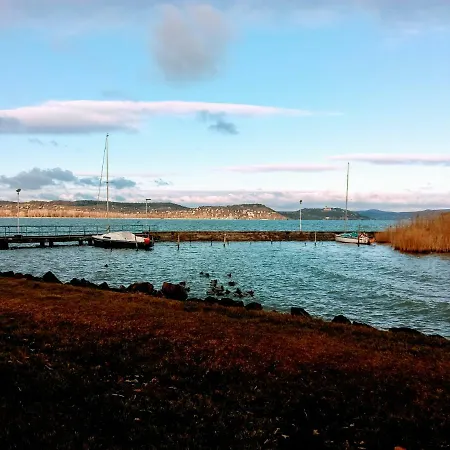 Fesztival Nyaralohaz Lejlighed *