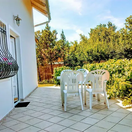 Fesztival Nyaralohaz Lejlighed *